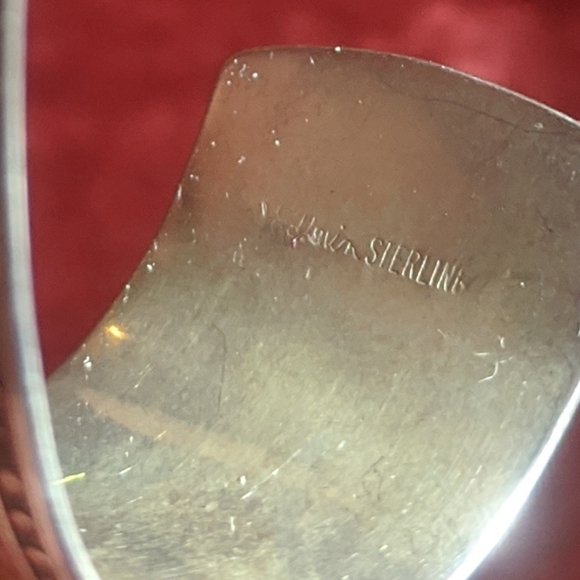 Stunning Ed Levin Engrave Sterling Cuff - Picture 6 of 6